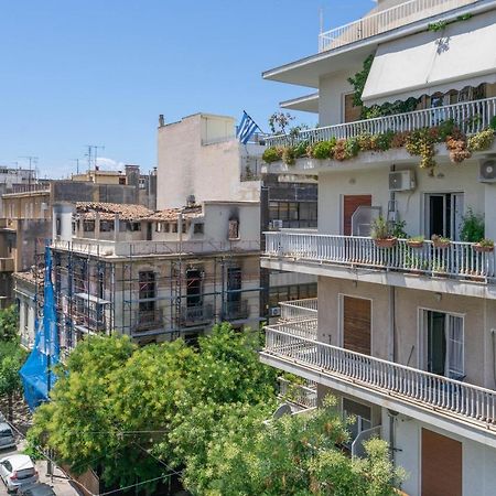 Newly Renovated 2Br Apt! Apartment Атина Екстериор снимка