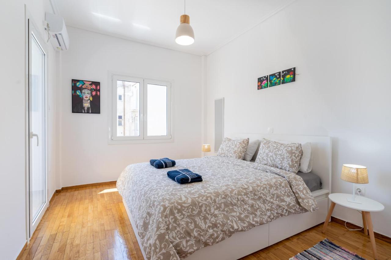 Newly Renovated 2Br Apt! Apartment Атина Екстериор снимка